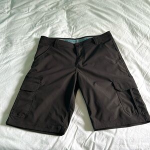 Sierra Designs Board Shorts. Mens. 32W x 10” Inseam. NWOT.